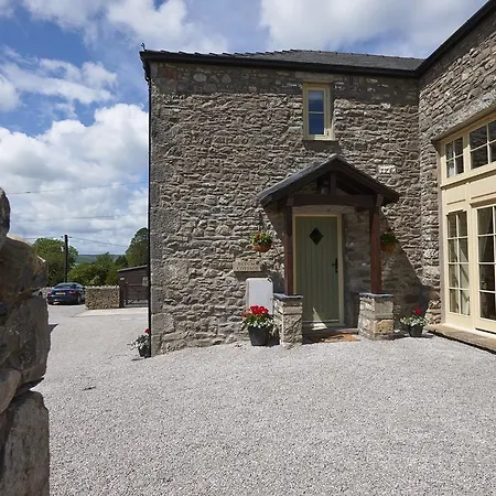 Helm Mount & Holiday home
